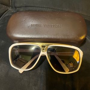 Louis Vuitton Evidence Sunglasses (White and Gold)